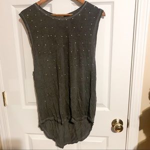 Studded loose tank 🐍